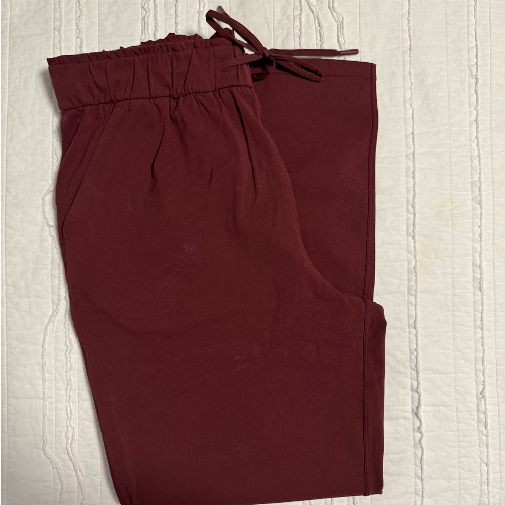 Lululemon On The Fly straight leg pant size 10 maroon - Picture 3 of 4